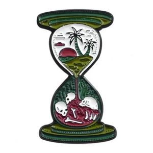 ⏳ Momento Mori Paradise Hourglass Pin